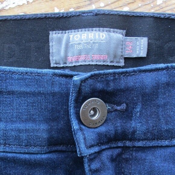 TORRID JEANS Size 14 Zip Ankle Bombshell Skinny Denim - Picture 9 of 9